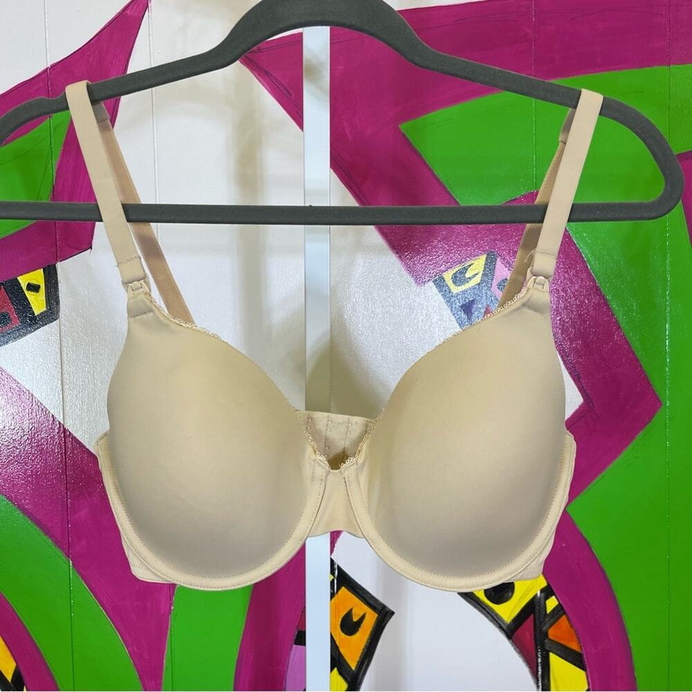 Motherhood Intimates, Nursing Bra. Size 34D. Excellent used condition!